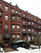 922 Beacon St in Boston, MA - Building Photo
