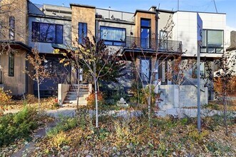 2483 W Caithness Pl in Denver, CO - Building Photo - Building Photo