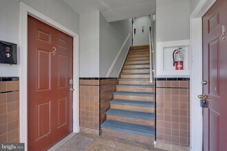 3806 39th St, Unit 3 in Brentwood, MD - Foto de edificio - Building Photo