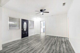 9288 Archibald Ave in Rancho Cucamonga, CA - Building Photo - Building Photo