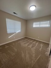 209 Usher Dr in Windsor, CA - Building Photo - Building Photo