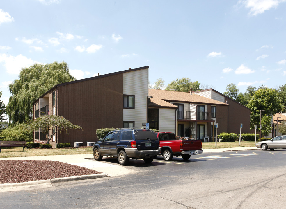 Park Forest in Jackson, MI - Foto de edificio