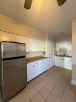 67 W 53rd St, Unit 2 in Bayonne, NJ - Building Photo