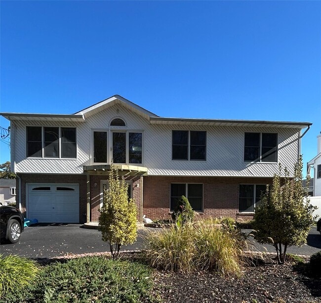 property at 620 Lake Blvd