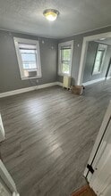 149 E Passaic Ave, Unit 1 in Bloomfield, NJ - Building Photo - Building Photo