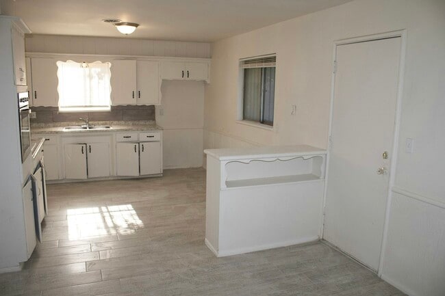 1309 NE 33rd St in Oklahoma City, OK - Building Photo - Building Photo