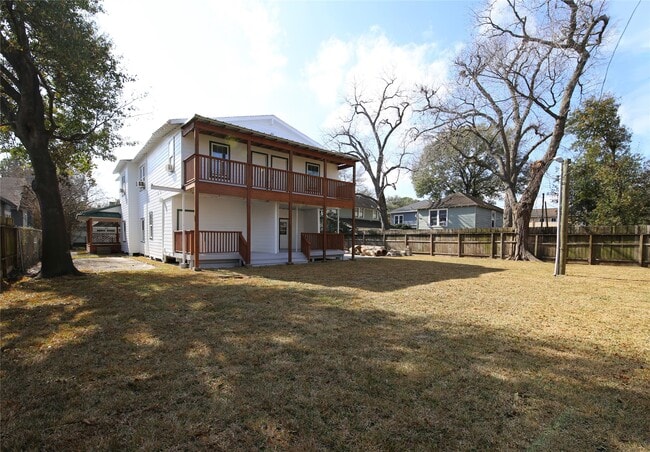 4445 Rusk St in Houston, TX - Building Photo - Building Photo