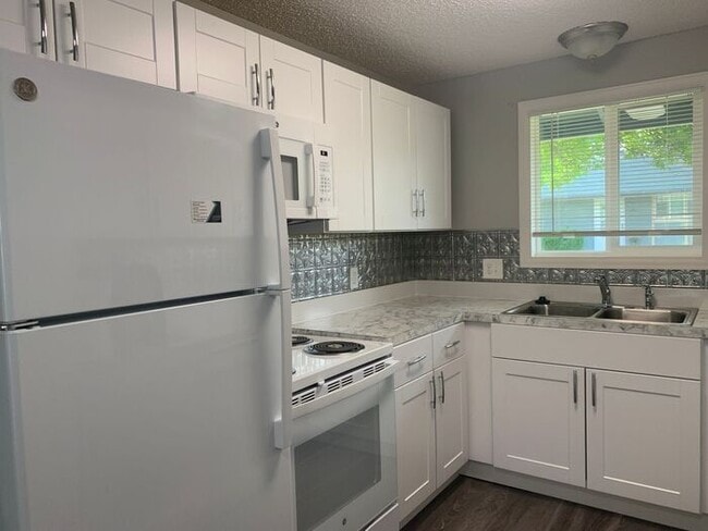 property at 3617 Butternut Dr