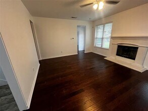 6406 Mill Valley Dr in Midlothian, TX - Building Photo - Building Photo