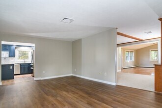 3 Hickory Ln in Framingham, MA - Building Photo - Building Photo