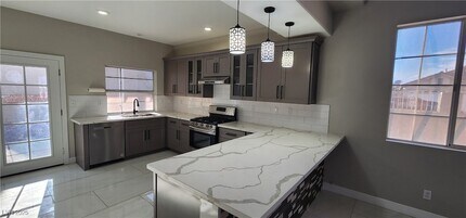 3335 Commendation Dr in Las Vegas, NV - Building Photo - Building Photo