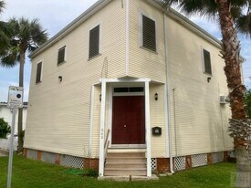 902 Church St in Galveston, TX - Building Photo