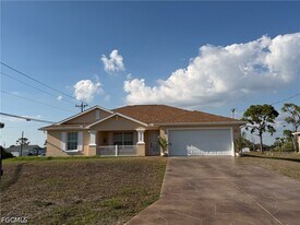 2325 NW 25th Terrace in Cape Coral, FL - Building Photo