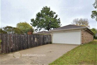 1337 Colmar Dr in Plano, TX - Foto de edificio - Building Photo