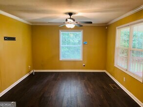 3402 Old Fairburn Rd in College Park, GA - Building Photo - Building Photo
