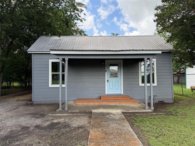 property at 718 Pear St