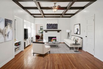 5199 Ellenwood Dr in Los Angeles, CA - Building Photo - Building Photo