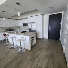 999 SW 1st Ave, Unit 2006 in Miami, FL - Building Photo - Building Photo