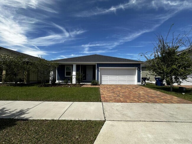 2011 Sloans Outlook Dr in Groveland, FL - Building Photo - Building Photo