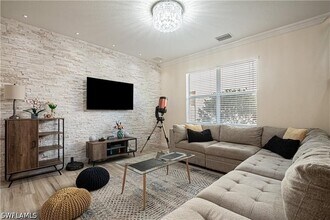 11031 Yellow Poplar Dr in Ft. Myers, FL - Building Photo - Building Photo