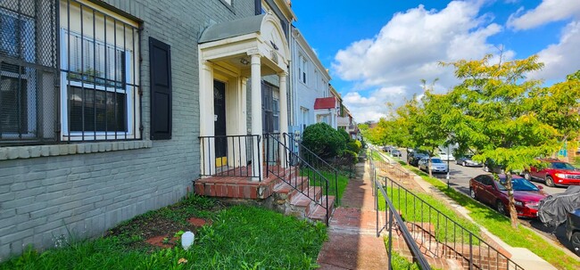 1255 Meigs Pl NE-Unit -#3 in Washington, DC - Building Photo - Building Photo