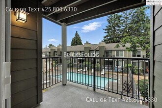 820 Cady Rd-Unit -206-A in Everett, WA - Foto de edificio - Building Photo