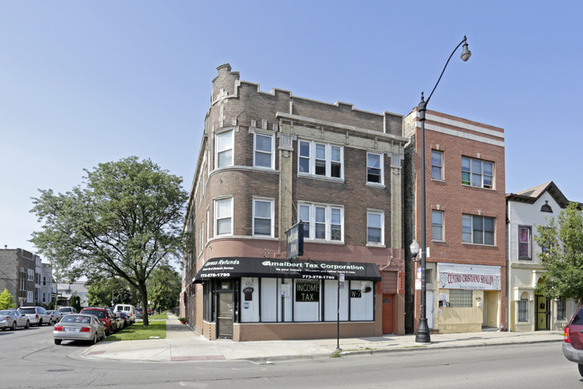 4224 W Armitage Ave in Chicago, IL - Building Photo - Primary Photo