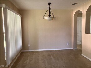 2802 10th St SW in Lehigh Acres, FL - Building Photo - Building Photo