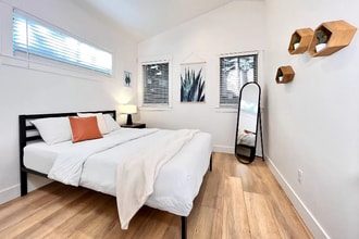 142 SW 19th St in Bend, OR - Building Photo - Building Photo