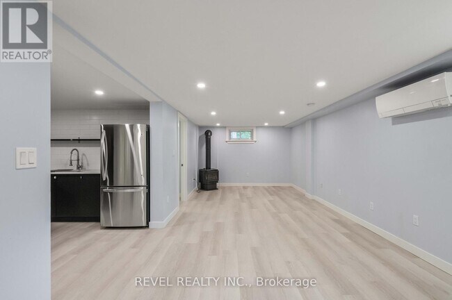 property at 215 Main St W