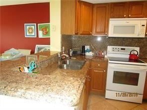 5100 Dupont Blvd-Unit -Apt 7N in Fort Lauderdale, FL - Building Photo - Building Photo