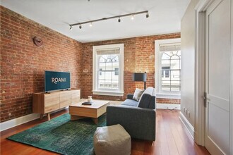 822 Perdido St in New Orleans, LA - Building Photo - Building Photo