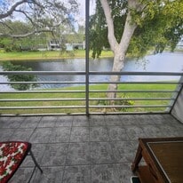 18 Oakridge B in Deerfield Beach, FL - Building Photo