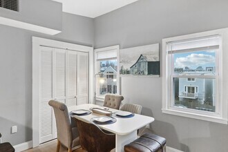 115 W Seventh St in Boston, MA - Building Photo - Building Photo