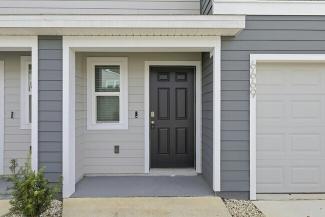 6669 SW 81st Lp in Ocala, FL - Foto de edificio - Building Photo