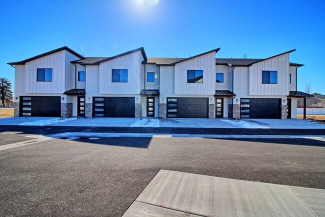 property at 681-628 28 Rd