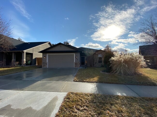 property at 2845 E Shadowband St