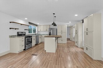 5500 Penny Rd in Cleveland, TX - Building Photo - Building Photo