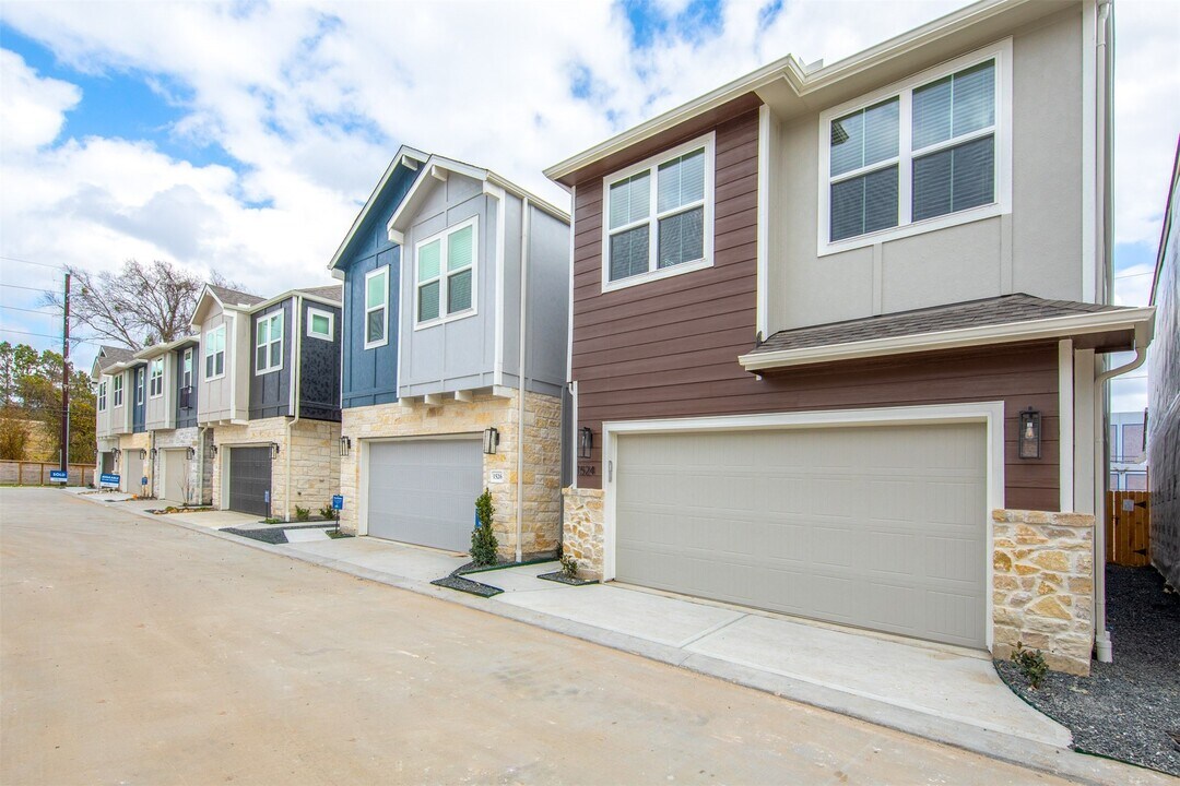 1524 Beach Oak Dr in Houston, TX - Building Photo