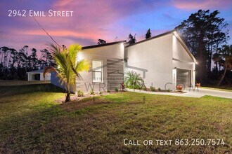 2942 Emil St in North Port, FL - Foto de edificio - Building Photo