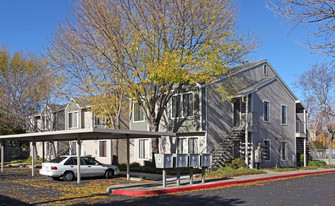 Kensington House Apartments in Sacramento, CA - Building Photo