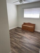 1202 E Princeton Ln in Deer Park, TX - Building Photo - Building Photo