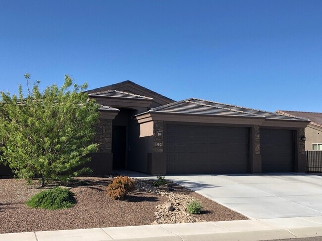3334 Laramie Ave in Kingman, AZ - Building Photo - Building Photo