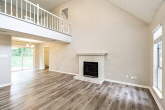 9000 Oren Thompson Rd in Charlotte, NC - Building Photo - Building Photo