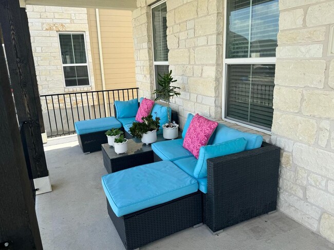 330 Delaware Mountains Ter in Dripping Springs, TX - Building Photo - Building Photo