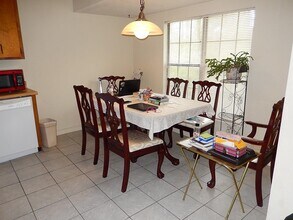 5800 Doonesbury Ct in Tallahassee, FL - Building Photo - Building Photo
