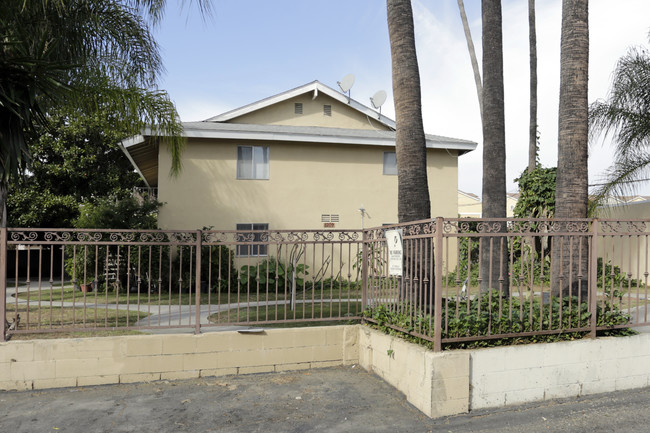 8209 Larson St in Garden Grove, CA - Building Photo - Building Photo