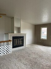 1035 Seneca Ave in Wasilla, AK - Building Photo - Building Photo