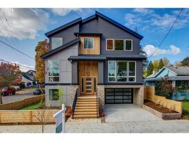 2873 SE 41st Ave in Portland, OR - Building Photo