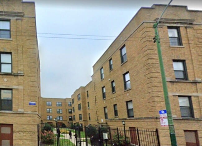 property at 2753 N Sawyer Ave